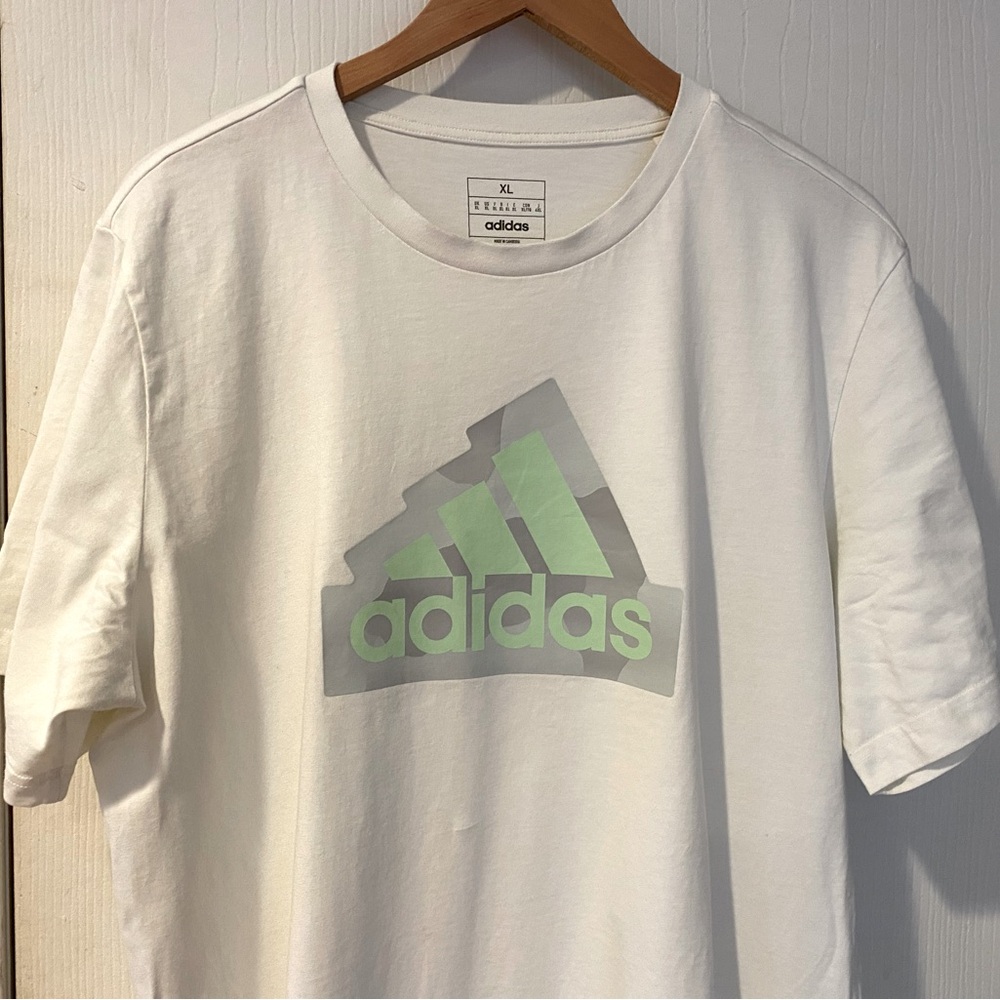 Adidas t-shirt